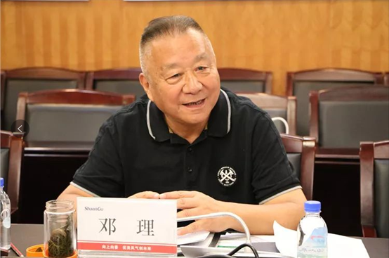 邓理：要将凯发k8生长履历鼎力大举推广！