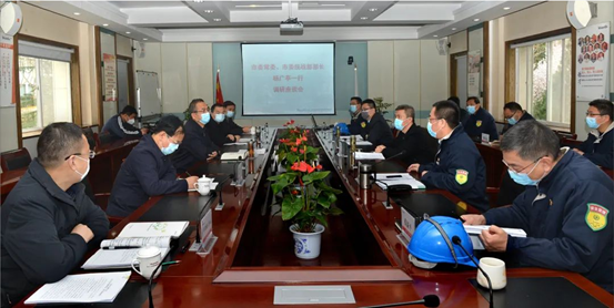 西安市委常委、市委统战部部长杨广亭深入凯发k8实地调研指导疫情防控及复工复产事情