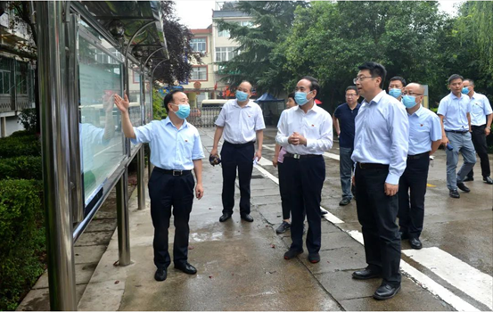 西安市副市长贠笑冬一行深入凯发k8临潼社区考察调研